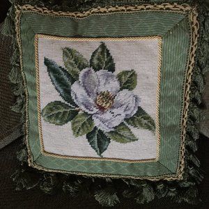 New With Tags Accent Pillow Sweet Magnolia